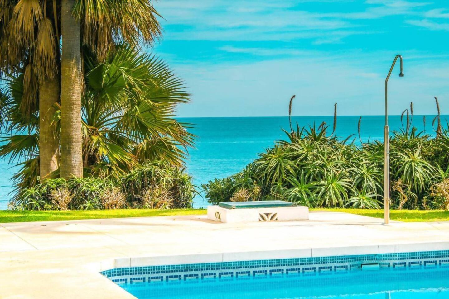 Stunning Apartment 10 Meters From The Beach With Parking ベナルマデナ エクステリア 写真