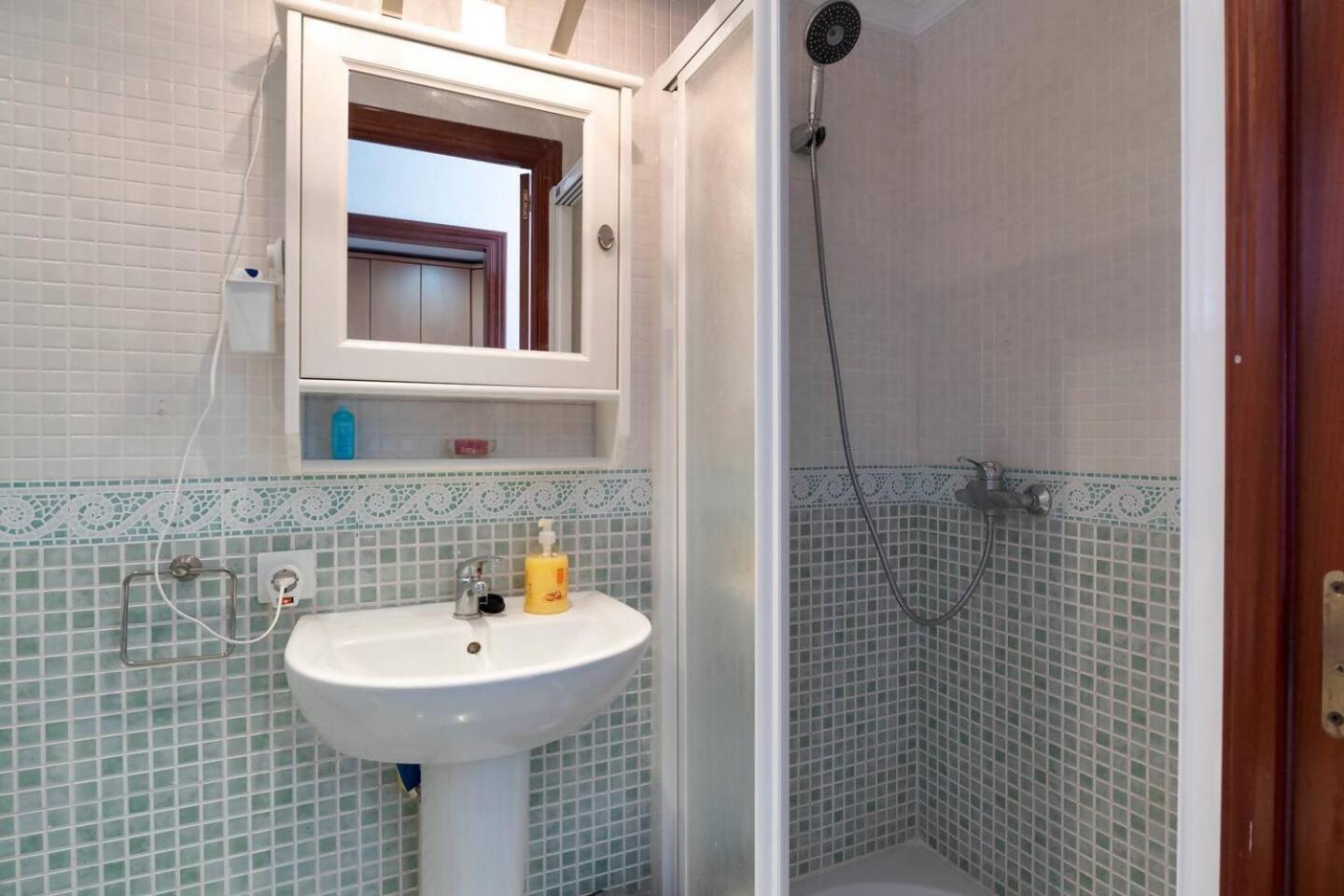 Stunning Apartment 50 Meters From The Sea ベナルマデナ エクステリア 写真