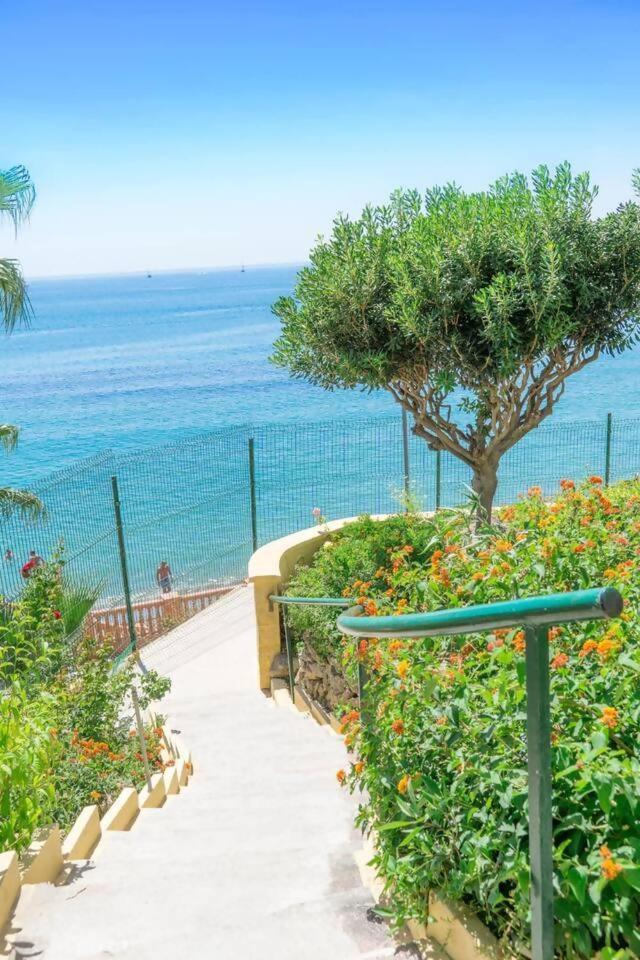 Stunning Apartment 50 Meters From The Sea ベナルマデナ エクステリア 写真