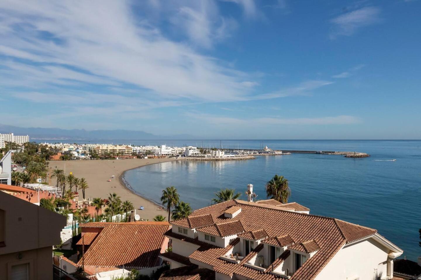 Stunning Apartment 50 Meters From The Sea ベナルマデナ エクステリア 写真